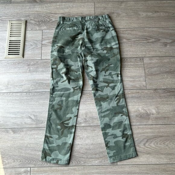 Gap Camouflage Girlfriend Chino  Pants - Picture 13 of 14